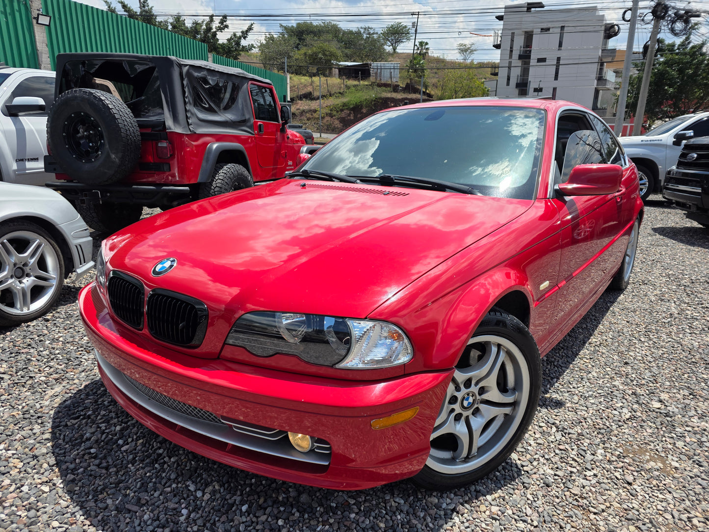 2003 BMW 330ci