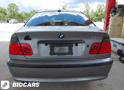 2004 BMW 325i Sedan