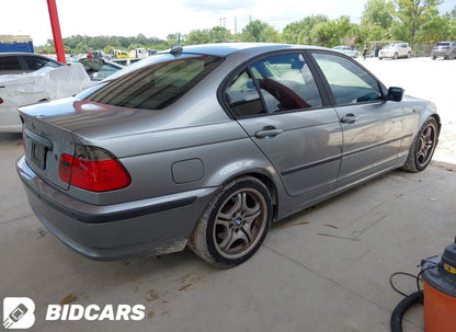 2004 BMW 325i Sedan