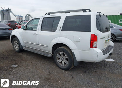 2012 Nissan Pathfinder Silver Edition 4X4