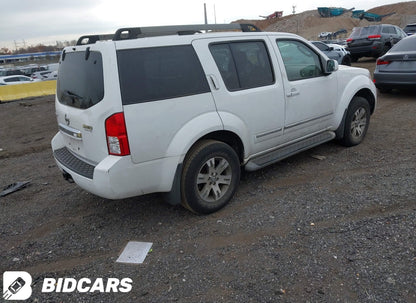 2012 Nissan Pathfinder Silver Edition 4X4