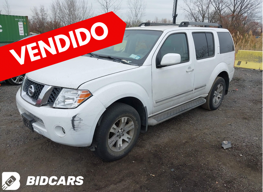 2012 Nissan Pathfinder Silver Edition 4X4