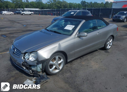 2005 Mercedes-Benz CLK 320