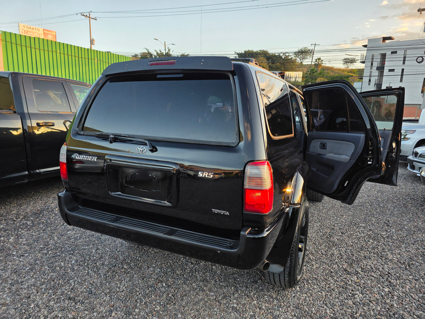 2000 Toyota 4Runner SR5